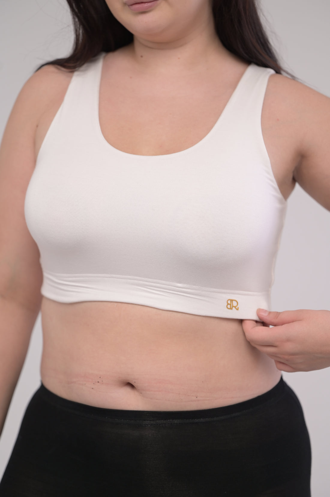 Eirica yoga sports bra - White