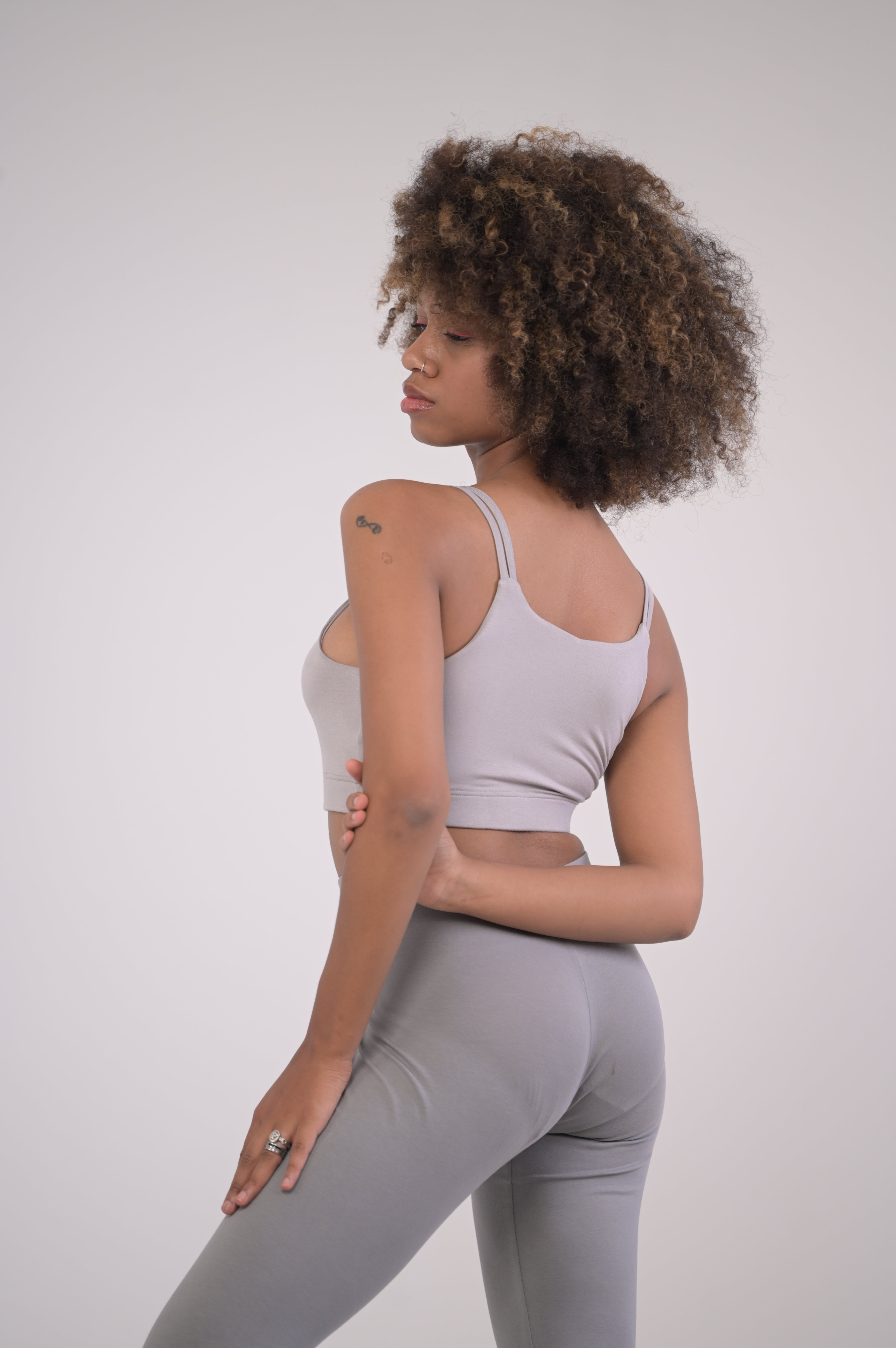 Eirica yoga light weight seamless bra - grey