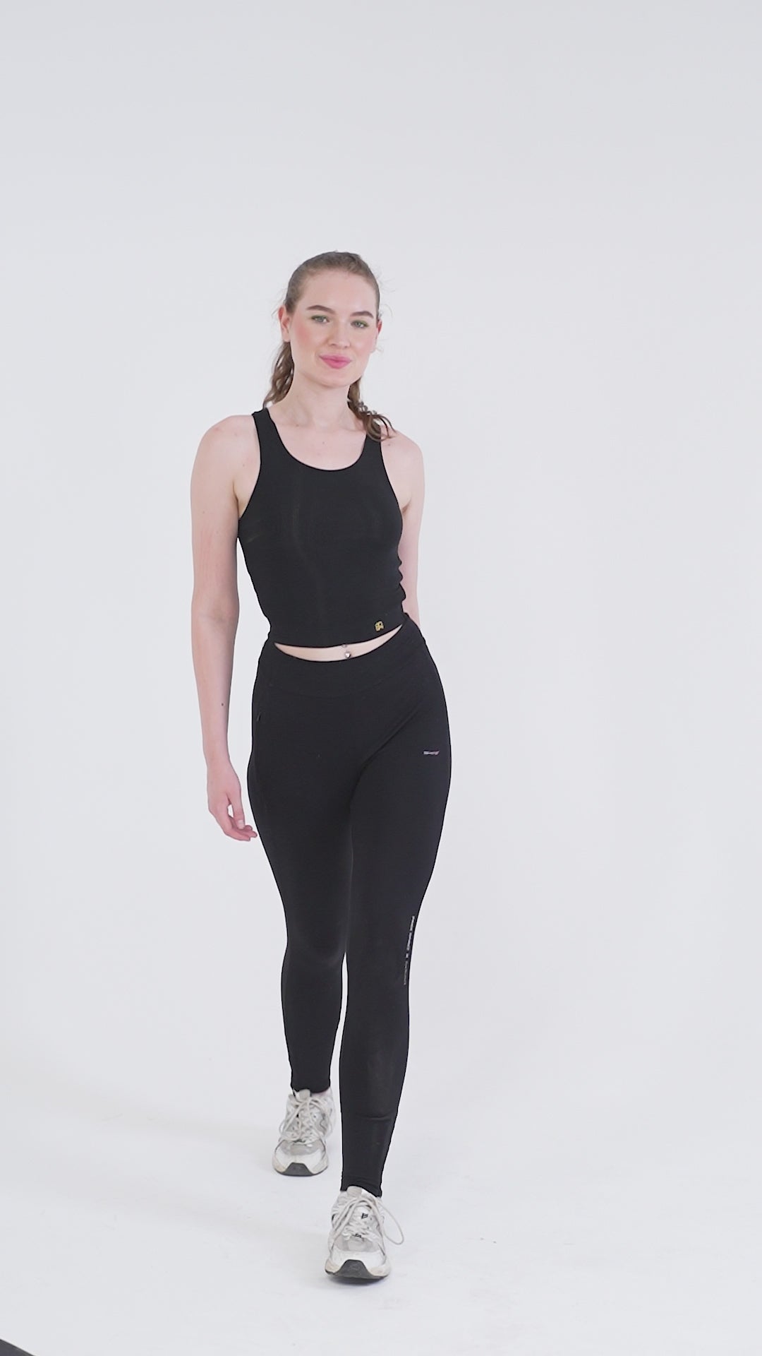 Eirica wireless racerback bralette - Black
