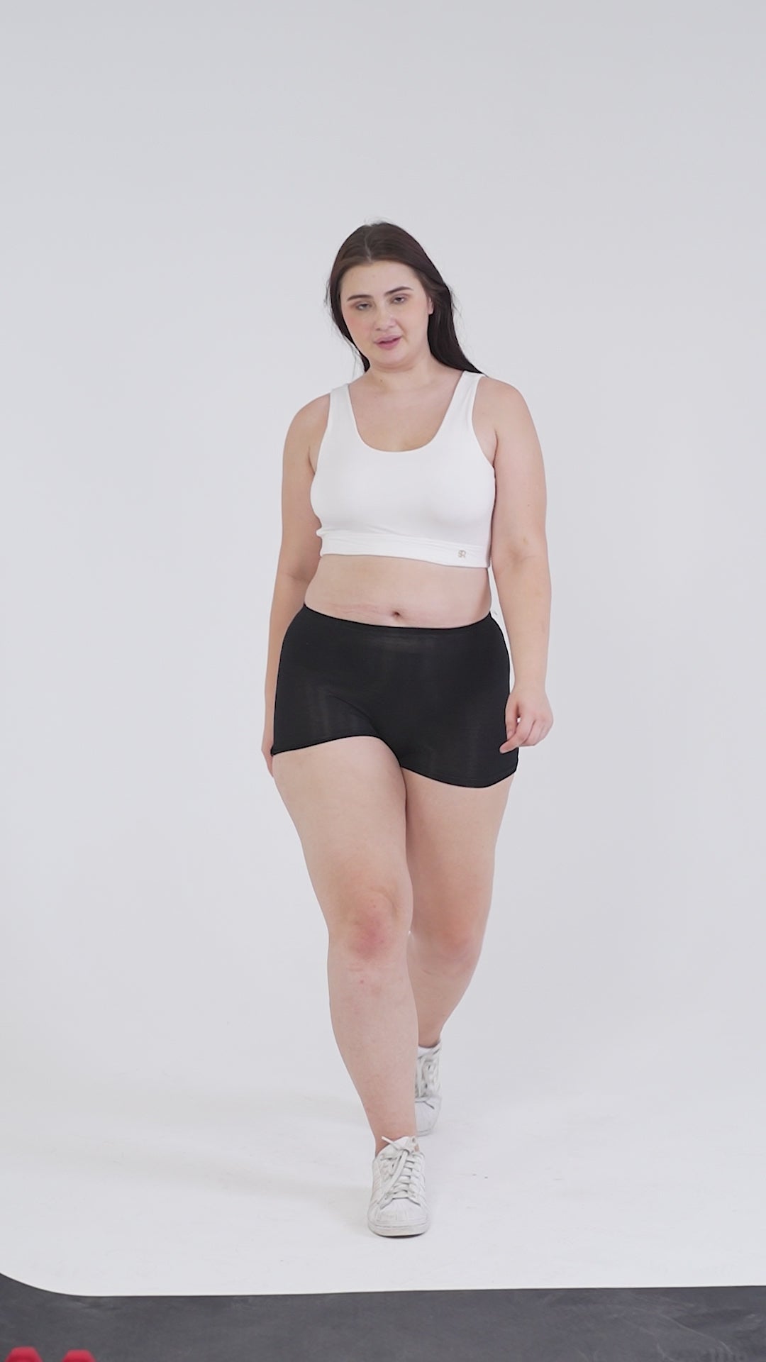Eirica yoga sports bra - White